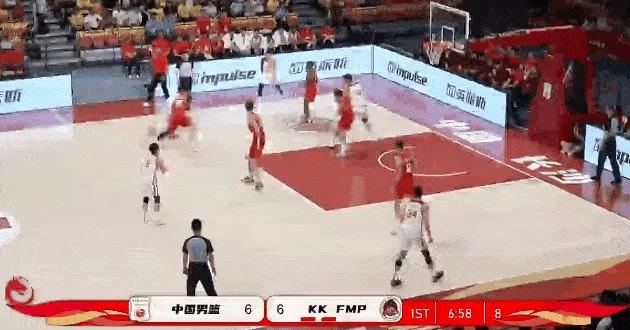 竞技宝中国官网-王俊杰抢下前场板上篮打进，随后又突破大跨步拉杆挑篮得手